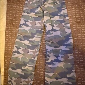 No Boundaries Camouflage Pants